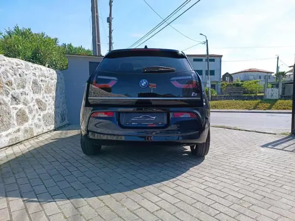 BMW i3 2019 - 24500 EUR, 75900 km - AUTO.MOTO.pt - 75900km - foto 5 de 16