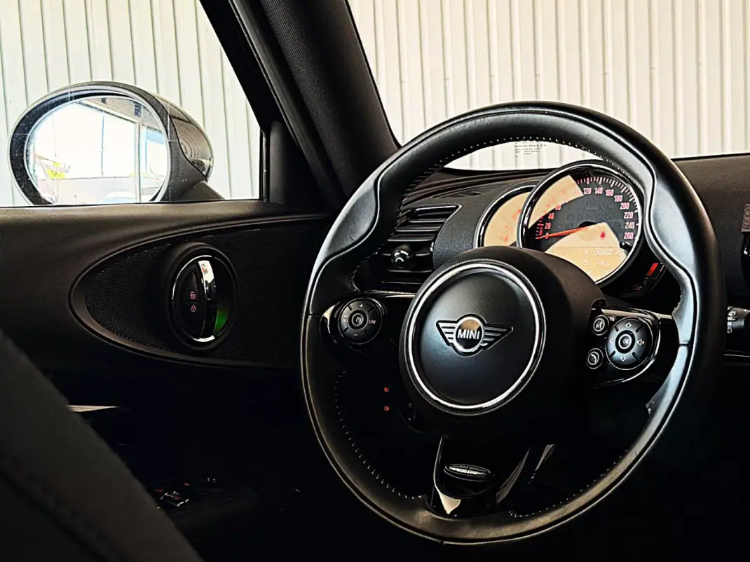 MINI Clubman 2019 - 18500 EUR, 43000 km - 43000km - foto 29 de 35