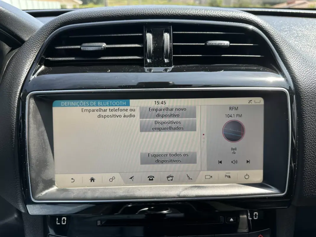 Jaguar F-Pace 2018 - 22500 EUR, 146000 km - 146000km - foto 65 de 69