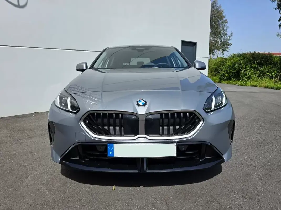 BMW 116 2025 - 30500 EUR, 14400 km - AUTO.MOTO.pt - 14400km - foto 4 de 39