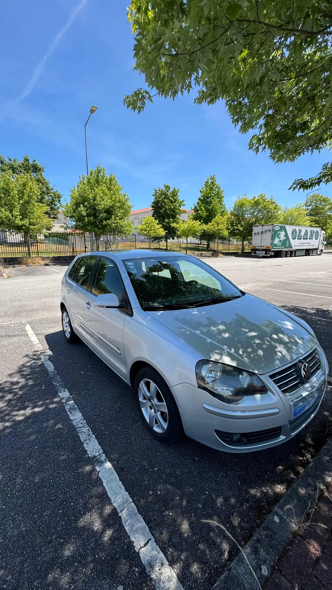 Volkswagen Polo 2008 - 4000 EUR, 119621 km - AUTO.MOTO.pt - 119621km - foto 8 de 14