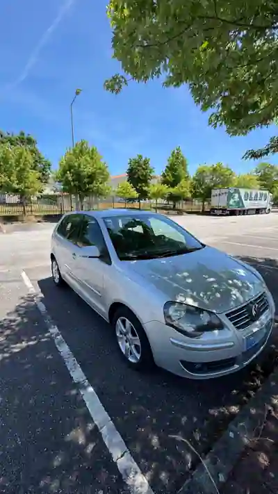Volkswagen Polo 2008 - 4000 EUR, 119621 km - AUTO.MOTO.pt - 119621km - foto 8 de 14