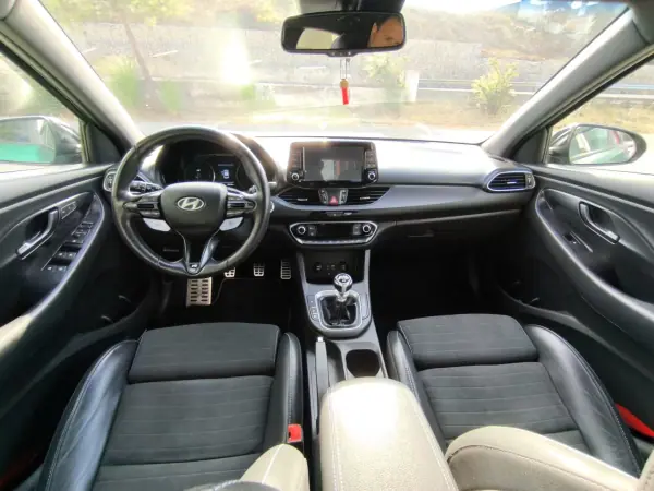Hyundai i30 N 2020 - 31900 EUR, 48000 km - AUTO.MOTO.pt - 48000km - foto 17 de 22