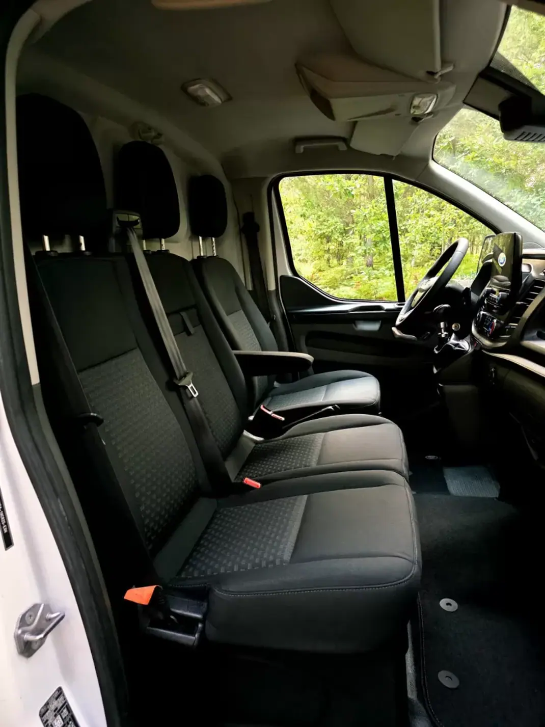 Ford Transit Custom 2020 - 16990 EUR, 142000 km - 142000km - foto 21 de 33