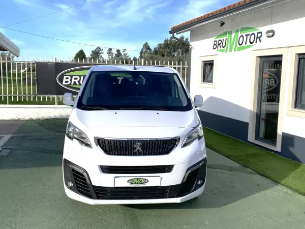 Peugeot Traveller 2018 - 28990 EUR, 151058 km - AUTO.MOTO.pt - 151058km - foto 2 de 16