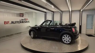 MINI Cooper 2010 - 9900 EUR, 144067 km - AUTO.MOTO.pt - 144067km - foto 14 de 56