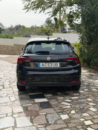 Fiat Tipo 2020 - 12900 EUR, 111334 km - AUTO.MOTO.pt - 111334km - foto 5 de 10