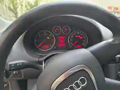 Audi A3 Sportback 2008 - 7500 EUR, 145000 km - AUTO.MOTO.pt - 145000km - foto 9 de 16