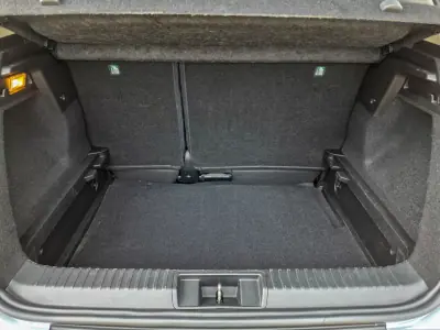 Renault Captur 2021 - 14500 EUR, 103290 km - AUTO.MOTO.pt - 103290km - foto 8 de 12