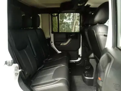 Jeep Wrangler Unlimited 2017 - 46900 EUR, 158085 km - AUTO.MOTO.pt - 158085km - foto 20 de 25
