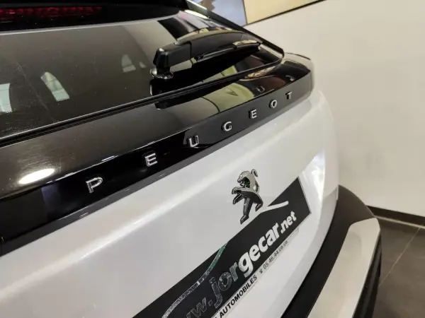 Peugeot 2008 2021 - 14500 EUR, 60000 km - AUTO.MOTO.pt - 60000km - foto 17 de 27