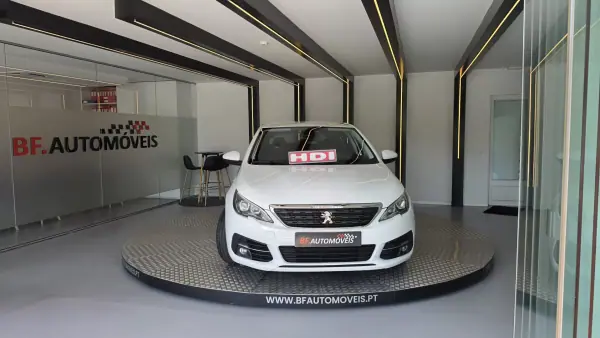 Peugeot 308 2021 - 9500 EUR, 224621 km - 224621km - foto 11 de 59