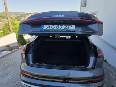 Audi e-tron 2021 - 32900 EUR, 120000 km - 120000km - foto 41 de 51