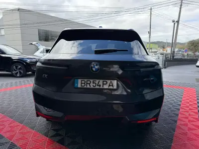 BMW iX 2022 - 51900 EUR, 52000 km - AUTO.MOTO.pt - 52000km - foto 5 de 15