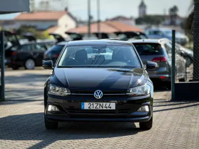 Volkswagen Polo 2019 - 12990 EUR, 90000 km - AUTO.MOTO.pt - 90000km - foto 3 de 12