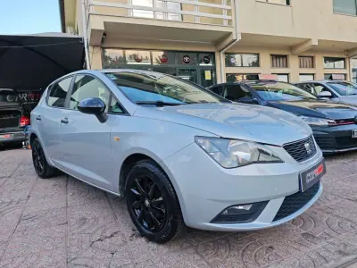 SEAT Ibiza 2016 - 10900 EUR, 80000 km - AUTO.MOTO.pt - 80000km - foto 5 de 29