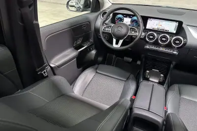 Mercedes-Benz GLA 250 2022 - 34950 EUR, 58115 km - AUTO.MOTO.pt - 58115km - foto 14 de 53
