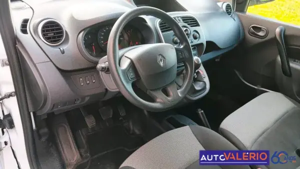Renault Kangoo 2020 - 11950 EUR, 23421 km - AUTO.MOTO.pt - 23421km - foto 12 de 25