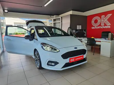 Ford Fiesta 2019 - 12950 EUR, 95000 km - AUTO.MOTO.pt - 95000km - foto 20 de 41