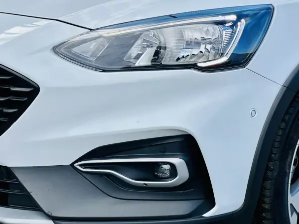 Ford Focus 2019 - 13990 EUR, 83000 km - AUTO.MOTO.pt - 83000km - foto 10 de 51