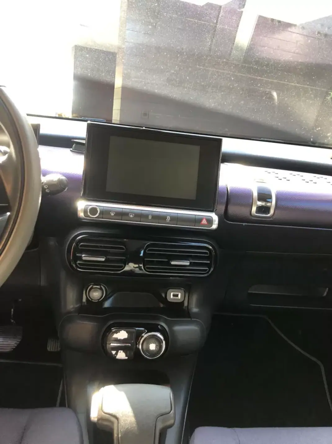 Citroën C4 Cactus 2014 - 9900 EUR, 167000 km - 167000km - foto 14 de 21