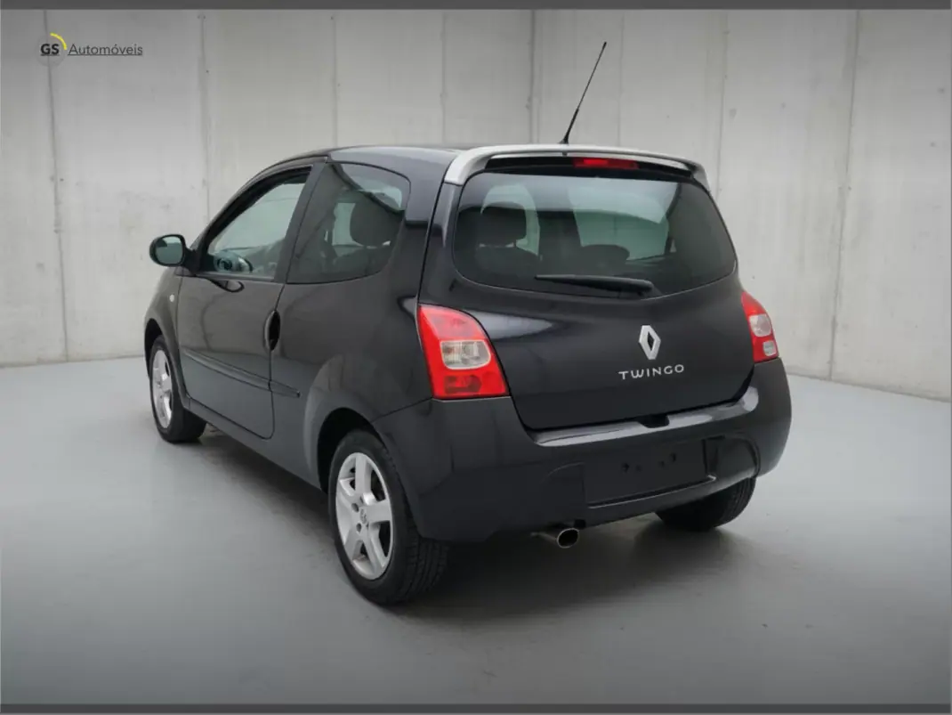 Renault Twingo 2009 - 3750 EUR, 190000 km - AUTO.MOTO.pt - 190000km - foto 3 de 7