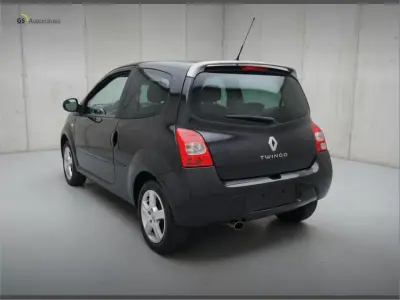 Renault Twingo 2009 - 3750 EUR, 190000 km - AUTO.MOTO.pt - 190000km - foto 3 de 7