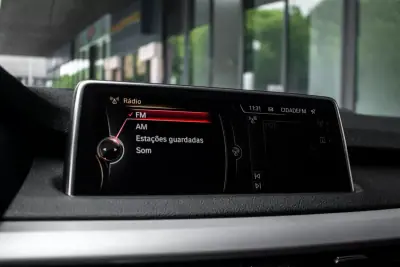 BMW X5 2015 - 27900 EUR, 170106 km - AUTO.MOTO.pt - 170106km - foto 41 de 44