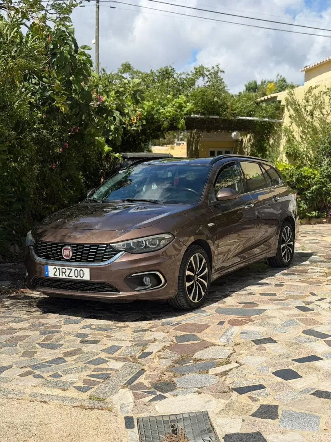 Fiat Tipo Station Wagon 2016 - 9900 EUR, 198263 km - AUTO.MOTO.pt - 198263km - foto 2 de 9