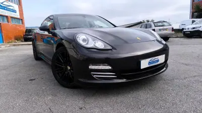 Porsche Panamera 2011 - 26900 EUR, 193000 km - AUTO.MOTO.pt - 193000km - foto 8 de 21