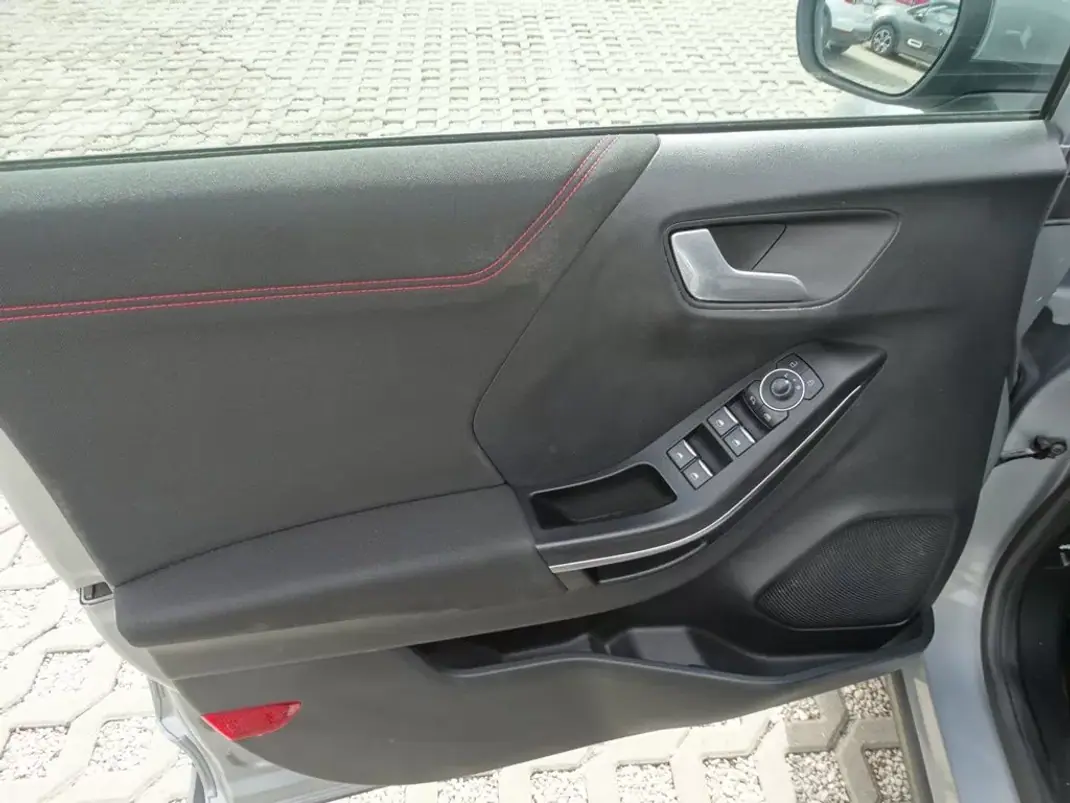 Ford Puma 2023 - 16980 EUR, 58601 km - 58601km - foto 2 de 30