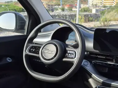Fiat 500 3 + 1 2021 - 16550 EUR, 57176 km - AUTO.MOTO.pt - 57176km - foto 18 de 30