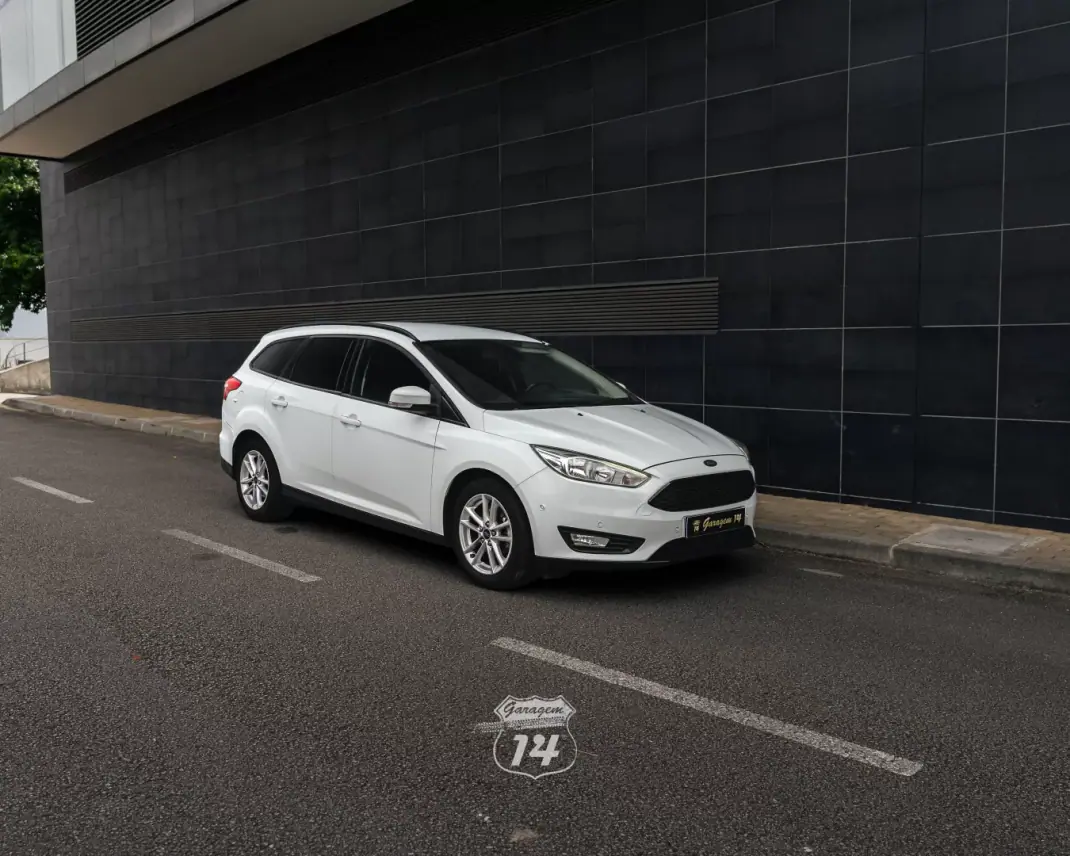 Ford Focus SW 2018 - 11990 EUR, 127080 km - 127080km - foto 3 de 48