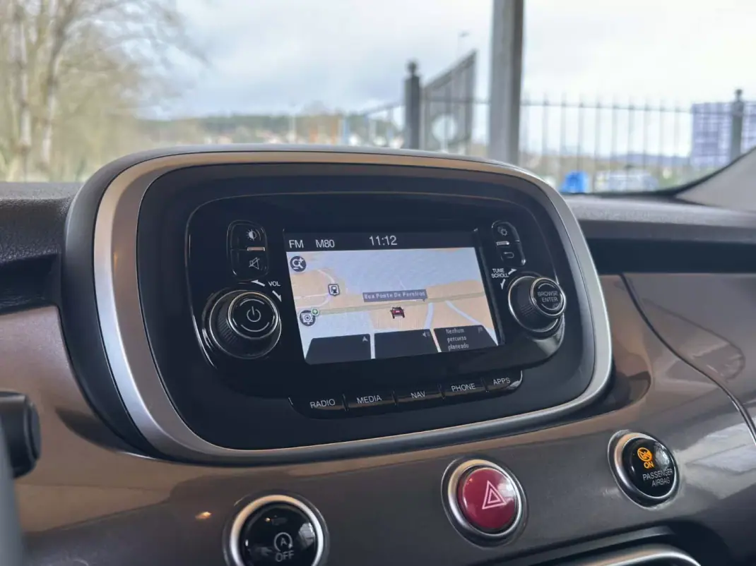 Fiat 500X 2015 - 12500 EUR, 129217 km - AUTO.MOTO.pt - 129217km - foto 17 de 31