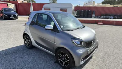 Smart Fortwo Cabrio 2018 - 10490 EUR, 55157 km - AUTO.MOTO.pt - 55157km - foto 15 de 40