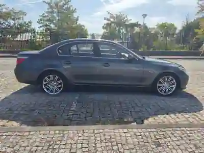 BMW 520 2008 - 7450 EUR, 289000 km - 289000km - foto 8 de 9