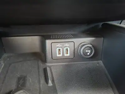 Ford Kuga 2021 - 21000 EUR, 59800 km - AUTO.MOTO.pt - 59800km - foto 23 de 36
