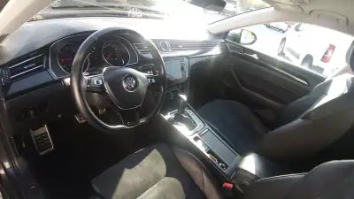 Volkswagen Arteon 2019 - 26650 EUR, 90000 km - AUTO.MOTO.pt - 90000km - foto 34 de 38