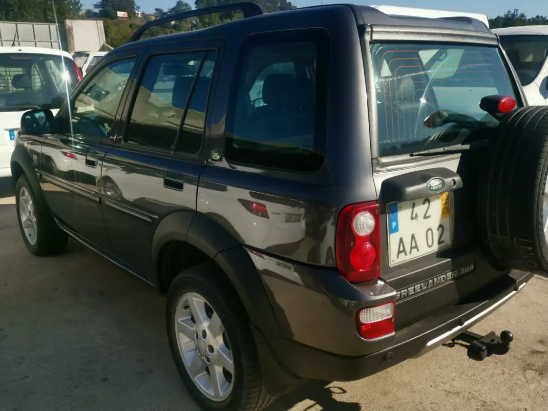 Land Rover Freelander 2005 - 8000 EUR, 248000 km - 248000km - foto 4 de 9