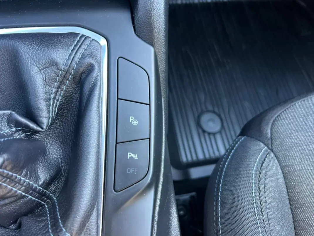 Ford Focus SW 2019 - 15950 EUR, 94634 km - AUTO.MOTO.pt - 94634km - foto 14 de 19