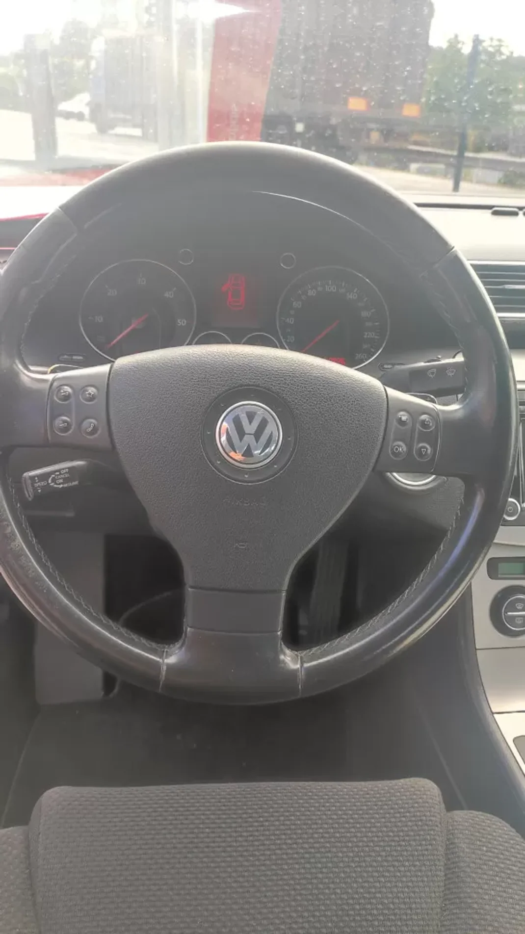 Volkswagen Passat 2006 - 5387 EUR, 457987 km - AUTO.MOTO.pt - 457987km - foto 6 de 11