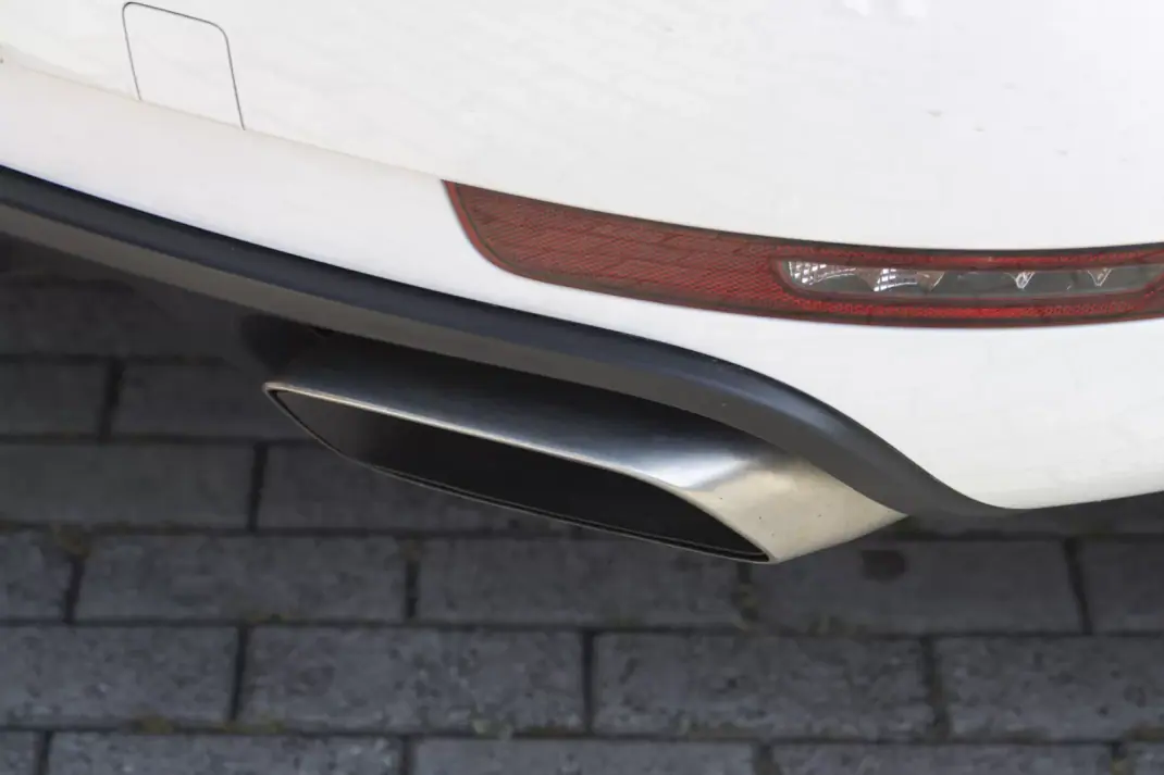 Porsche Macan 2018 - 53900 EUR, 89600 km - AUTO.MOTO.pt - 89600km - foto 36 de 40