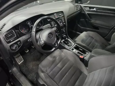 Volkswagen Golf 2013 - 14500 EUR, 180000 km - AUTO.MOTO.pt - 180000km - foto 5 de 18