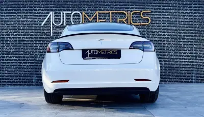 Tesla Model 3 2019 - 24490 EUR, 112000 km - 112000km - foto 8 de 16