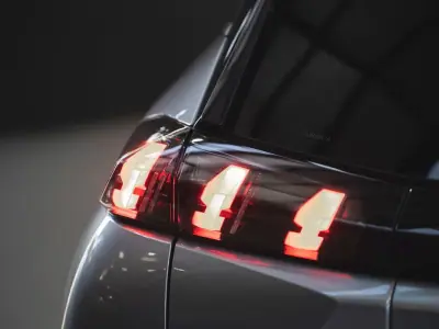 Peugeot e-2008 2023 - 20750 EUR, 50011 km - AUTO.MOTO.pt - 50011km - foto 11 de 21