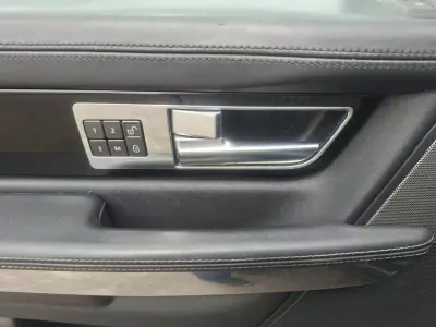 Land Rover Range Rover Sport 2012 - 23500 EUR, 114000 km - 114000km - foto 9 de 19