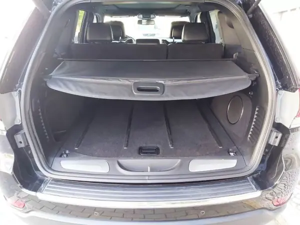 Jeep Grand Cherokee 2016 - 34950 EUR, 135350 km - AUTO.MOTO.pt - 135350km - foto 56 de 60
