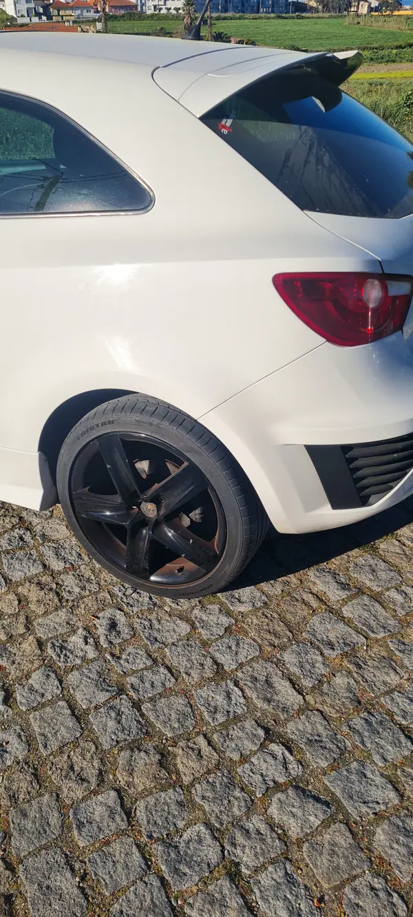 SEAT Ibiza 2011 - 8500 EUR, 250000 km - AUTO.MOTO.pt - 250000km - foto 7 de 7