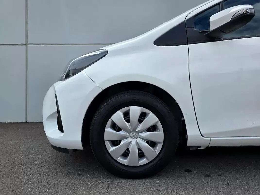 Toyota Yaris 2019 - 11500 EUR, 35900 km - 35900km - foto 2 de 21