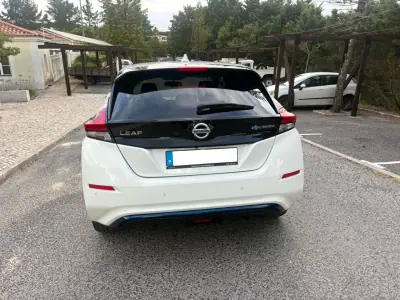 Nissan Leaf 2022 - 16500 EUR, 25113 km - AUTO.MOTO.pt - 25113km - foto 5 de 11